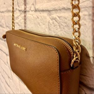 Michael Kors Medium Jet Set Cross Body Bag